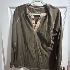 Legendary WhiteTail Quarter Button-Up Size M